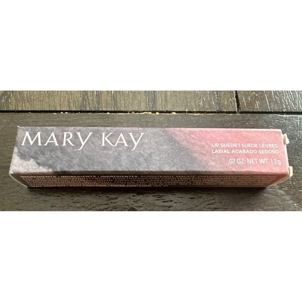 Mary Kay MULBERRY MUSE Lip Suede Lipstick